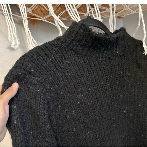 Bundle 3 for $50 | Vtg St. John’s bay sweater 🦋 - Picture 7 of 9